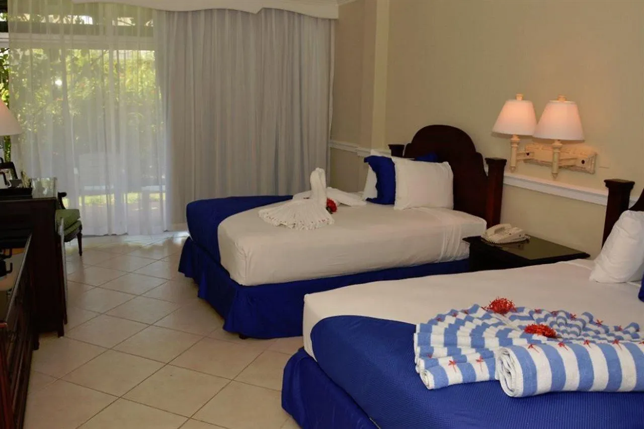 **** Resort Hotel The Oasis At Sunset Montego Bay Giamaica